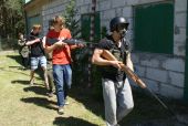 Klasy policyjne na zajęciach terenowych ze Strzelcami