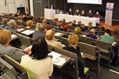 Uczniowie z klasy policyjnej i psychopedagogicznej na debacie o bezpieczeństwie