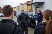 Klasy policyjne z wizytą w Komendzie Miejskiej Policji