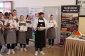Warsztaty przygotowania potraw z mięsa drobiowego z Marcinem Budynkiem
