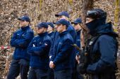 Klasy policyjne na prezentacji sprzętu i działań Oddziałów Prewencji Policji w Białymstoku