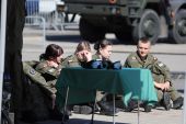 Wojskowe targi służby i pracy